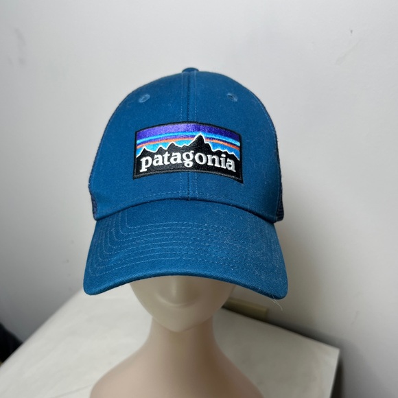 Patagonia P-6 Logo LoPro Trucker Hat Bright Blue - Picture 2 of 9